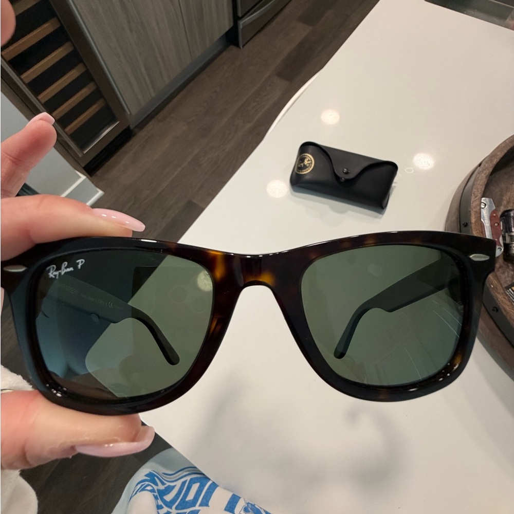 Ray-Ban Classic Tortoise Sunglasses with Green Lenses